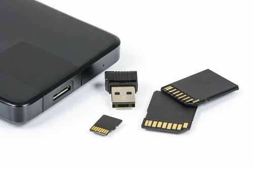 USB Best Way To Backup Photos While Travelling